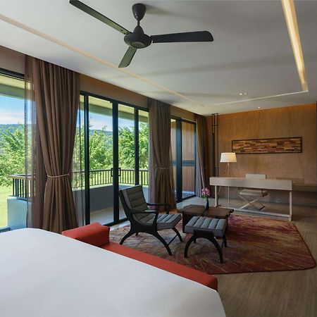 Dusitd2 Khao Yai Hotel Му Си Екстериор снимка