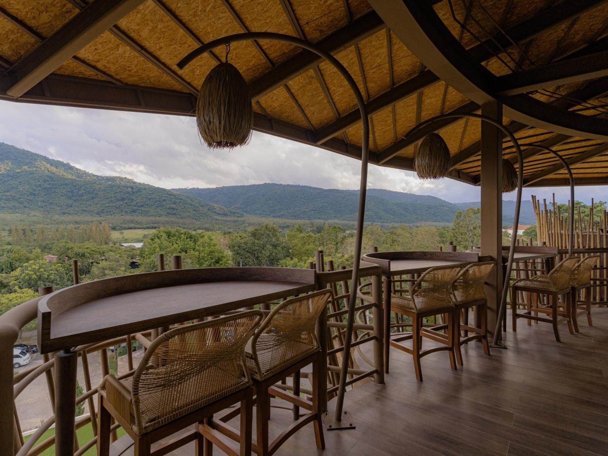 Dusitd2 Khao Yai Hotel Му Си Екстериор снимка