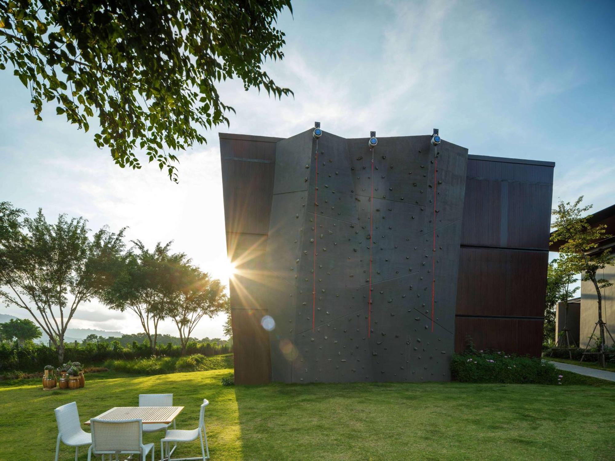 Dusitd2 Khao Yai Hotel Му Си Екстериор снимка