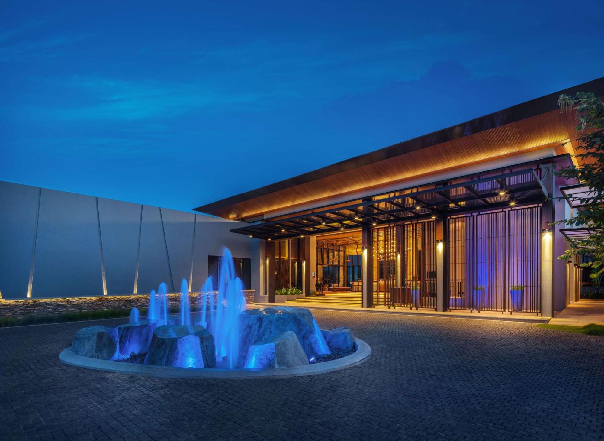 Dusitd2 Khao Yai Hotel Му Си Екстериор снимка
